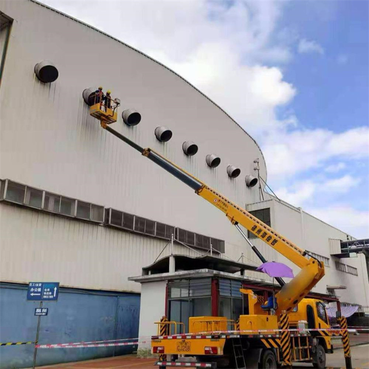 湘桥高空作业车出租服务：专业广告牌安装解决方案